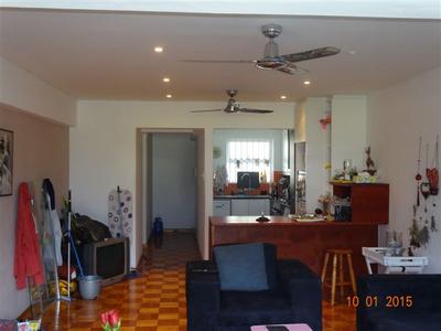 Apartment / Flat For Rent in Rondebosch, Cape Town